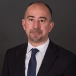 Μάνος Αποστολίδης